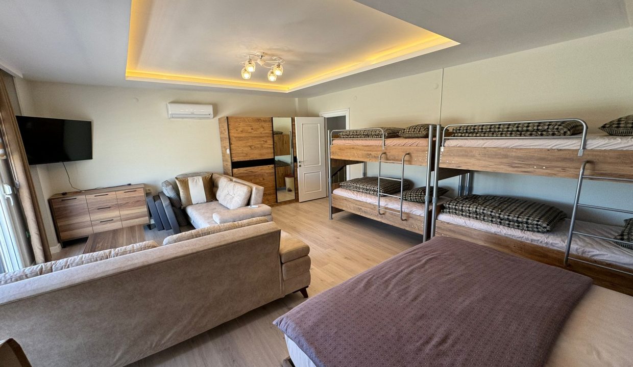 WhatsApp Image 2026-04-21 at 12.18.17 (4)